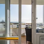 Inselblume 76 - Mit Meerblick In Burgtiefe