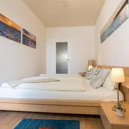 Holiday home Inselblume 76 - Mit Meerblick In Burgtiefe